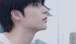 娱乐吃瓜的头像男生真人,网络红人“吃瓜男”的真实身份与生活